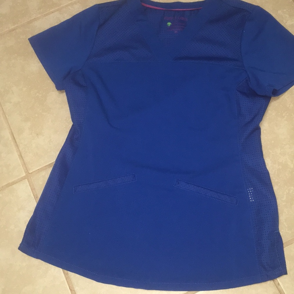 “ SOLD”Healing Hands Scrub Top Xs